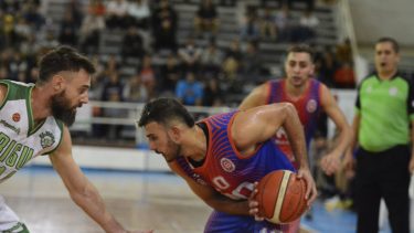 Agustín Sánchez volvió a ser determinante ante Biguá, el viernes pasado. Foto: Andrés Maripe. 
