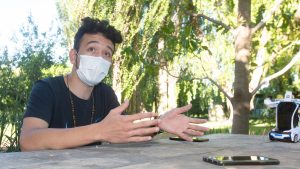 Lucas, el joven enfermero que apenas se recibió le hizo frente a la pandemia de Covid-19