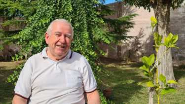 El vecino que llegó a la comarca cuando era muy chico, hoy le rinde un homenaje a los vecinos.