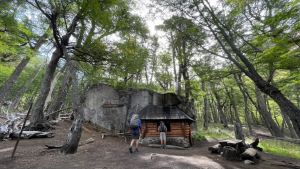 Última llamada para disfrutar de los refugios de montaña en Bariloche con paisajes de otoño