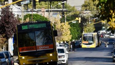 Hubo rumores sobre que se levantaba el paro en Neuquén, pero la UTA lo ratificó la mañana de este martes. (Archivo).-