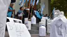 Imagen de Protestaron en el centro de Neuquén para exigir que se regularice la garrafa social