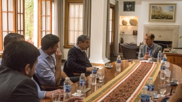 Autoridades YTEC se reunieron con el gobernador de Neuquén ayer por la tarde. Foto: Gentileza.