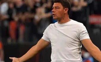 Battaglia sostuvo que el gol al inicio del partido, condicionó el encuentro que se planificó. Foto: AFP