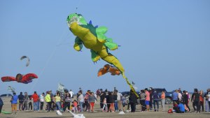 El Cóndor festeja el viento con actividades gastronómicas y en la playa