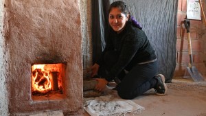 El frío desnuda la precariedad de los barrios populares de Cipolletti