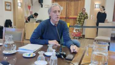 El secretario de Servicios Públicos de Bariloche participó de la comisión legislativa del Concejo Municipal. Foto: gentileza