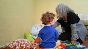Cuidado infantil: en Río Negro y Neuquén las empresas con mas de 100 empleados deberán garantizarlo