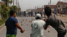 Imagen de Sigue la violencia en Perú: ya son cinco los fallecidos y se sumaron 25 policías heridos