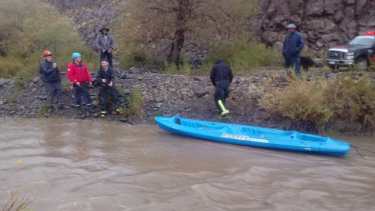 Encontraron muerto al criancero que había caído al río Agrio