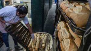 No se salvaron ni las tortas fritas: aumentó todo en las panaderías, el pan se fue a más de $3.000 en Neuquén y $2.500 en Roca