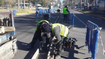 Imagen de Avanza la construcción del derivador de tránsito frente al ingreso al hospital de Roca