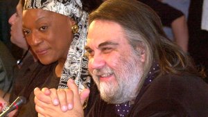 Murió Vangelis, compositor de temas de películas como Carrozas de Fuego y Blade Runner