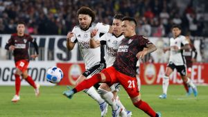 Con Centurión de titular, River va por el pase a octavos ante Colo Colo: formaciones, hora y tevé