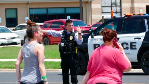El error de la policía de Texas que habría costado más vidas en la masacre de Uvalde