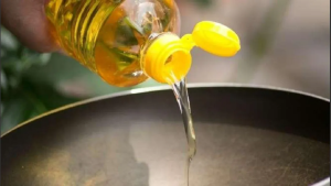 La Anmat prohibió la venta de una versión falsificada de un aceite de girasol