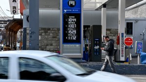 Aumento de combustibles: la nafta súper pasó la barrera de los $104 en Bariloche