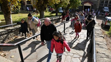 Un supervisor de nivel medio reconoció que hubo muchos pedidos de pases a escuela públicas al comienzo de la pandemia, pero a medida que arrancó el conflicto gremial, quedó en la nada. Foto: Chio Leiva