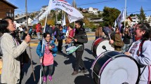 Imagen de Masiva protesta de los gremios estatales en Bariloche