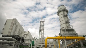 Generación eléctrica: cayó uso de combustibles líquidos