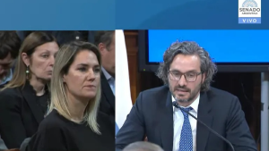 Carolina Losada chicaneó a Santiago Cafiero por su inglés: «¿Se lo traduzco?»