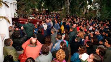 El sepelio de dos de las víctimas, el 26 de mayo de 2002.