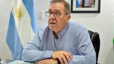 Orazi vetó ordenanza que rechazó la compra directa de alimentos para escuelas de Regina