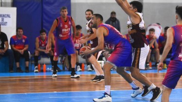Coronado es uno de los destacados del Depo, que hoy juega en el polideportivo Gimena Padín. Foto: Andrés Maripe