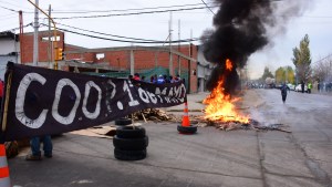 Toma del aserradero: desde la Justicia aseguran que no está definida la fecha del desalojo
