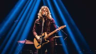 La música de Seba Dubar lleva la impronta de Guasones, la banda platense de la que es amigo y con la que aprendió los primeros secretos del rock. (Foto: Gody Mex/Prensa Seba Dubar)