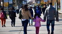 Imagen de Buscan consenso en la Legislatura para avanzar con las licencias igualitarias en Neuquén