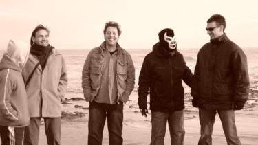 Este sábado se presentan en Dinamo Cultural, de Roca, Gustavo Giannini Quinteto, fusión instrumental donde predominan el funk y la música disco. 