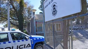 El comisario acusado de violencia de género en Neuquén cambió de funciones