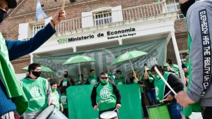 ATE se moviliza a Viedma por la reunión de la Mesa de la Función Pública