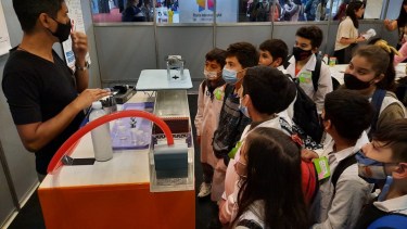 Los docentes del instituto respondieron infinidad de preguntas de los más curiosos. Foto: gentileza