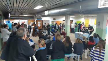 Trabajadores del hospital de Villa Regina se movilizarán a la Ruta 22 el martes.