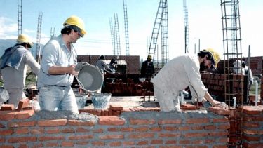 Una opción poco considerada: cooperativas para construir viviendas sociales.