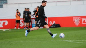 La selección entrena en Bilbao a la espera del duelo con Italia: info y las mejores fotos