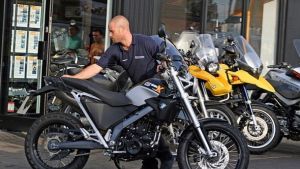 ¿Cuántas motos usadas se transfirieron en lo que va de este 2022?