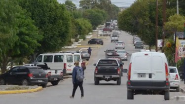 La Avenida Río Negro es una arteria clave para la villa turística