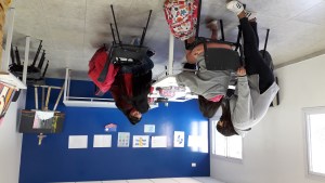 Apoyo escolar para todos: 40 estudiantes de un terciario de Roca van al barrio a dar clases