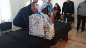 La banca 12 de Senillosa se define por cinco votos y dieron por válidos cuatro anulados