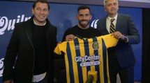 Imagen de Un Apache bien ‘canalla’: Rosario Central presentó a Tevez como entrenador