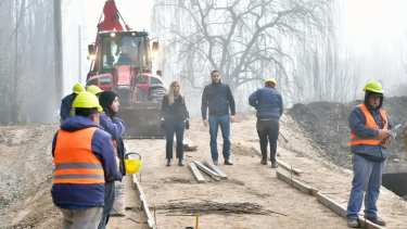La ciclovía avanzó un 95% del recorrido que unirá el cruce entre Ruta 22 y Ruta 6, con Paso Córdoba, en Roca. Foto Gentileza.