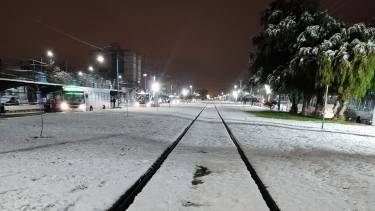 La nieve sorprendió a Neuquén y Río Negro, con mucho frío.-