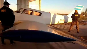 Allanaron al hermano de Rocío Marengo: lo acusaron de robar una avioneta y le encontraron armas