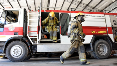 Adrián Nuñez, jefe del SPLIF, aseguró que la superficie que tienen que proteger es muy amplia “Son casi 5 millones de hectáreas, no hay personal ni equipamiento que alcance por el tiempo y las distancias".