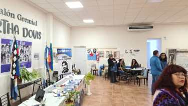 Cutral Co, en el salón de ATEN se lleva adelante las actividades. (Foto: Andrea Vazquez) 