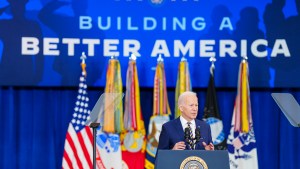 Biden inaugura la Cumbre de las Américas en busca de acercarse a los líderes latinoamericanos