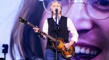 Imagen de Los 80 de Paul McCartney: un festejo ante 60 mil personas y John Lennon como invitado de lujo